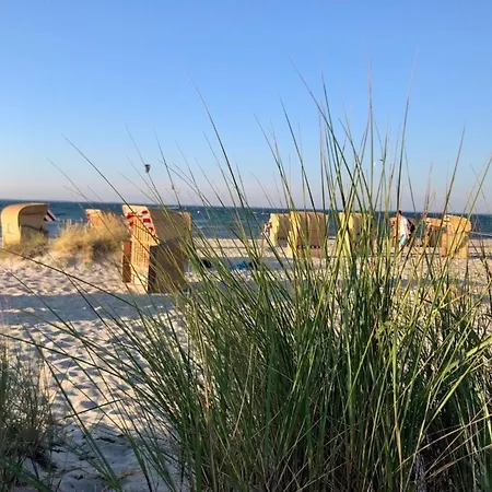 Ostsee - Reetdachhaus Nr 3 Südstrand Marina-bay Im * Heiligenhafen